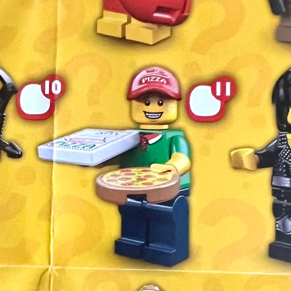 Series 12 Collectible Minifigure 71007 - Pizza Delivery Guy & Activity Book - Picture 4 of 8